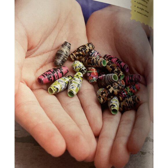 Jewelry Making Creative Kids Complete Photo Guide to Bead Crafts Family Fun - Picture 8 of 10